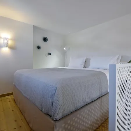 Auralis Villa